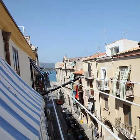 Gabbiano Cefalù